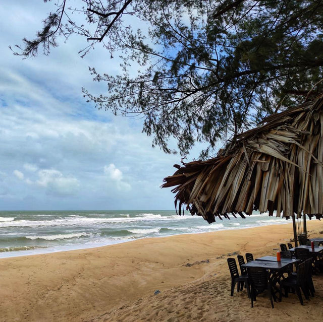 🇲🇾 Pantai Penarik: The Perfect Beach Getaway
