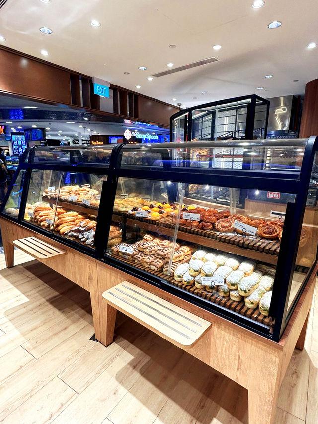 DONQ Bakery at ION Orchard