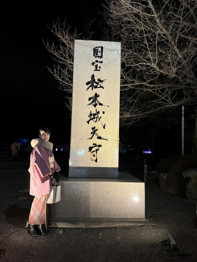 「まさかの無料！」風ありの時の松本城の構図はこれだ😊📸 ✨