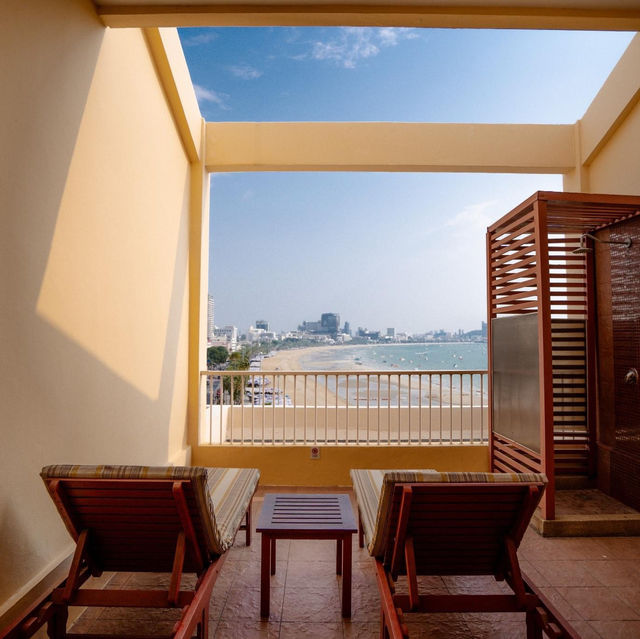  Dusit Thani Pattaya
