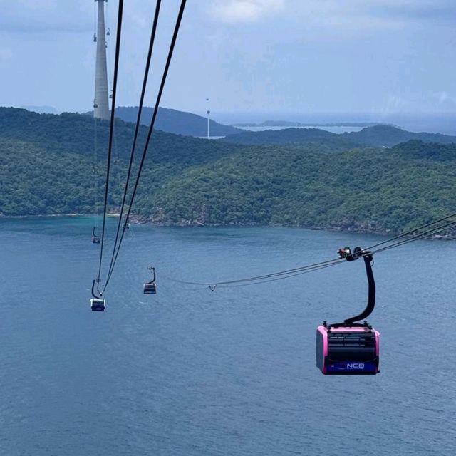 From Cable Car to Water Slides ~ A Day of Fun at Sun World Hon Thom From Cable Car to Water Slides ~ A Day of Fun at Sun World Hon Thom