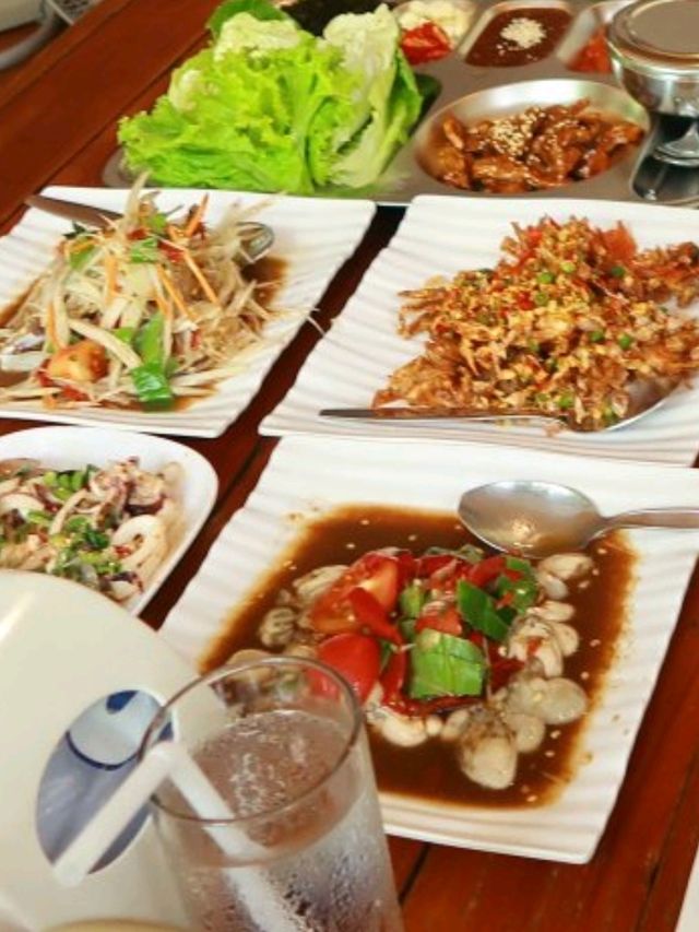 ร้านส้มตำยำแซบ ศาลาไทย พัทยา (ซอย นาจอมเทียน20)