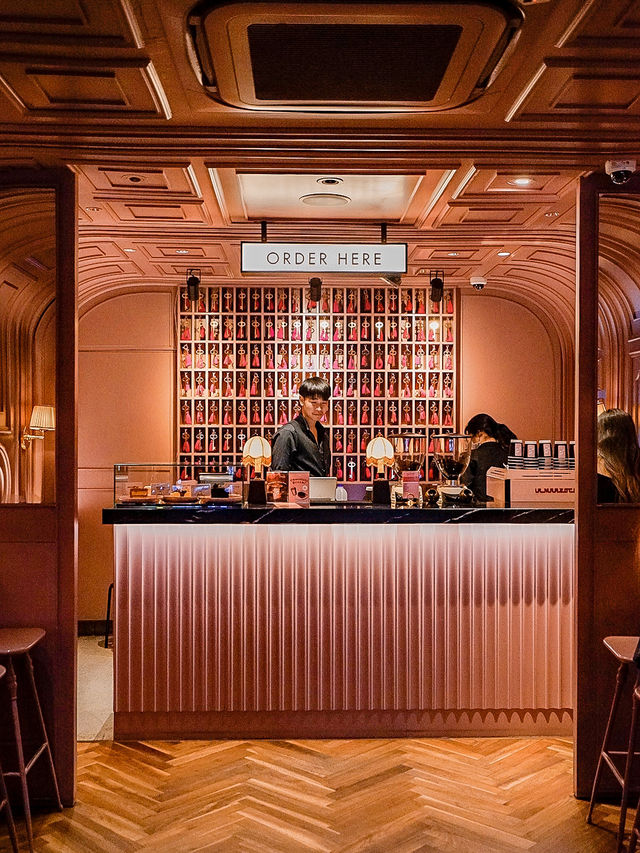📍 The Cassette Coffee Bar