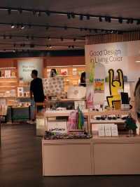 스타의 거리를 걷다가 쉴 수 있는 복합문화쇼핑센터, K11 MUSEA 