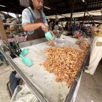 A Cozy & Fun Chiang Mai Daytime Market!