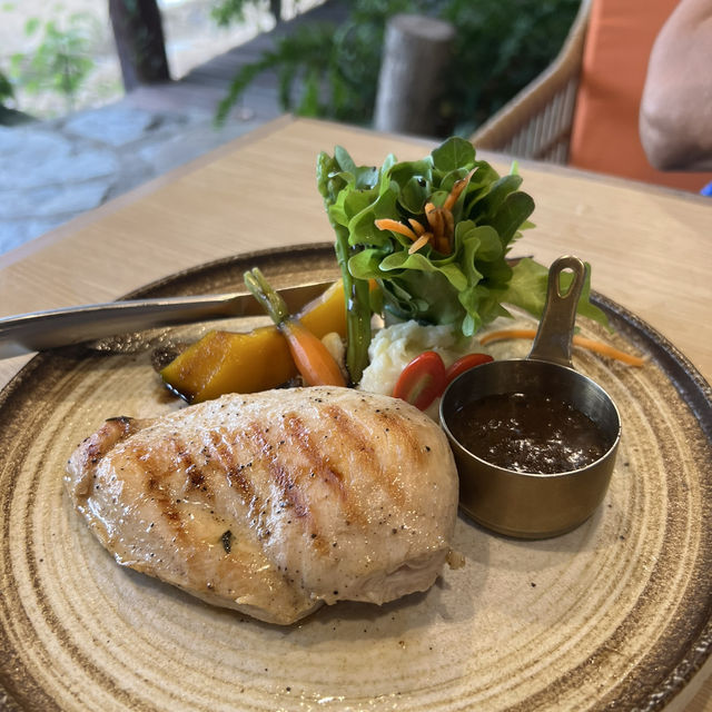 BIGBEAR EATERY คาเฟ่ ที่ไม่ได้มีดีแค่บรรยากาศ 🐻🧸