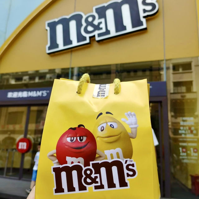上海M&M’s World-樓高2層，亞洲唯一M&M‘s旗艦店