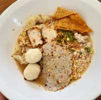 ก๋วยเตี๋ยวต้มยำรสโบราณ นนทบุรี