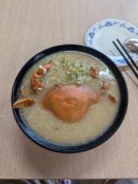 台南安平「阿美深海鮮魚湯」粥裡有蟹🦀！ Holy蟹🦀！