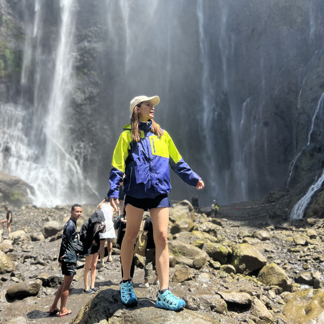 Tumpak sewu waterfall , indonesia