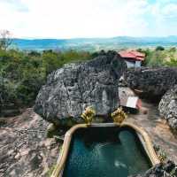 Wat Phu Ta Phao Thong