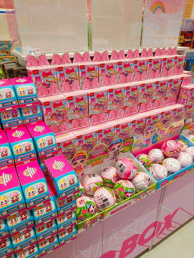 Shopping Fun at Miniso’s Flagship Store: A Must-Visit on My Malaysia Trip
