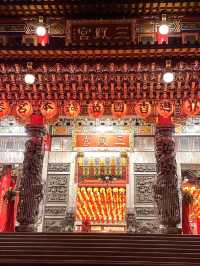 【台湾】無数の提灯が幻想的で美しすぎる台湾南部のお寺