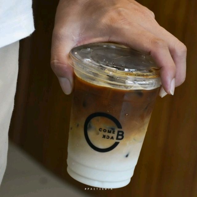คาเฟ่เปิดใหม่ COMEBACK PHUKET