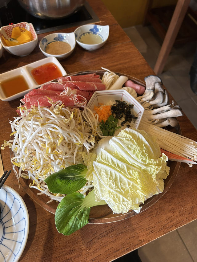 겨울에 가기 좋은 샤브샤브 맛집 “모모식탁”💛
