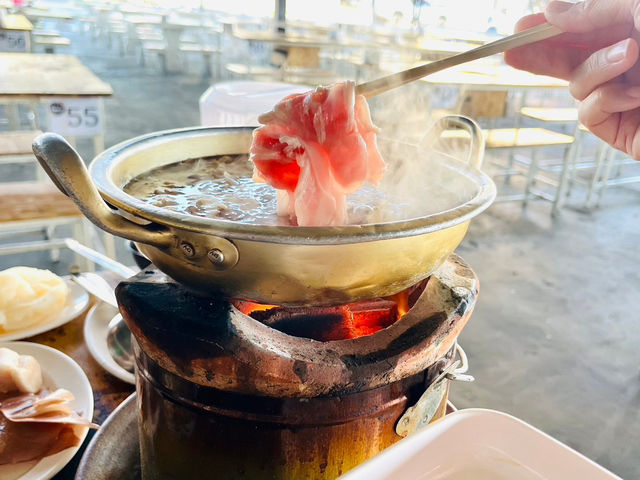 บุฟเฟ่ต์หมูกระทะ-กระทะร้อน-ชาบู อร่อยครบในที่เดียว