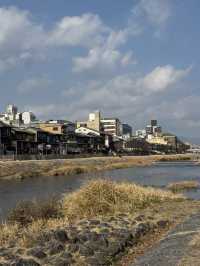 A perfect relaxing place, Kamo River in Kyoto