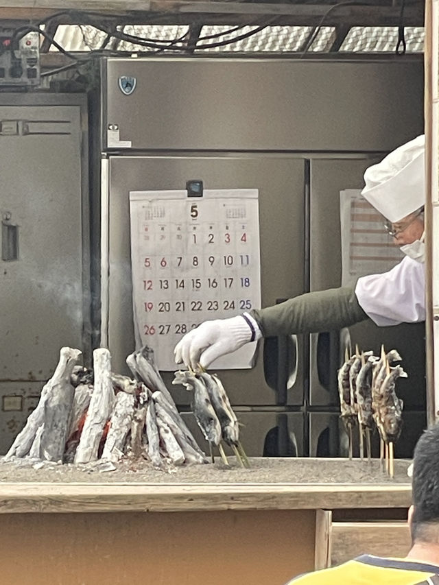 日光｜奧日光必訪華嚴瀑布 竟遇上水量不足奇景