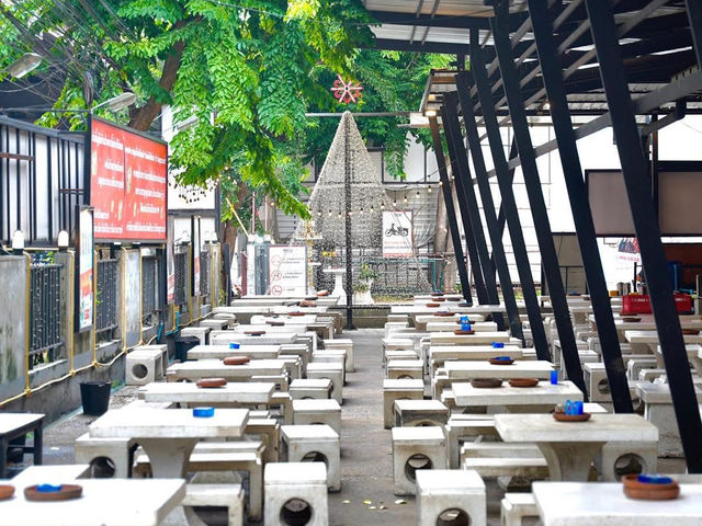 บุฟเฟ่ต์จัดเต็มหมูกระทะซีฟู้ดไม่อั้น 320 NET