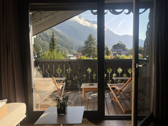 Hôtel Hameau Albert 1er: A Luxurious Alpine Retreat in Chamonix