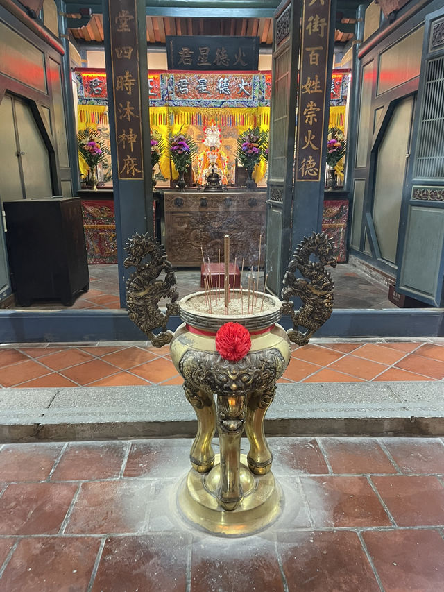 A Visit to Tainan Grand Mazu Temple: History, Culture, and a Touch of Divine Luck 🙏✨ 