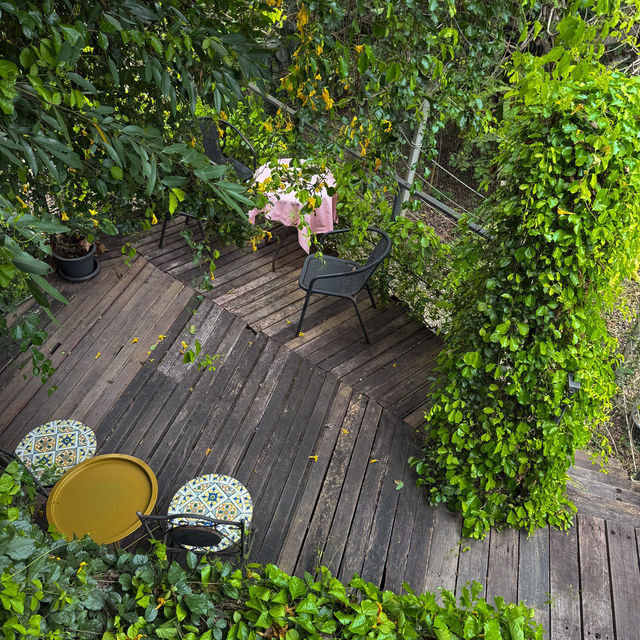 คาเฟ่กลางสวนสุดกรีน บรรยากาศดีสุดฮีลใจ #ระยอง 🍰🌼