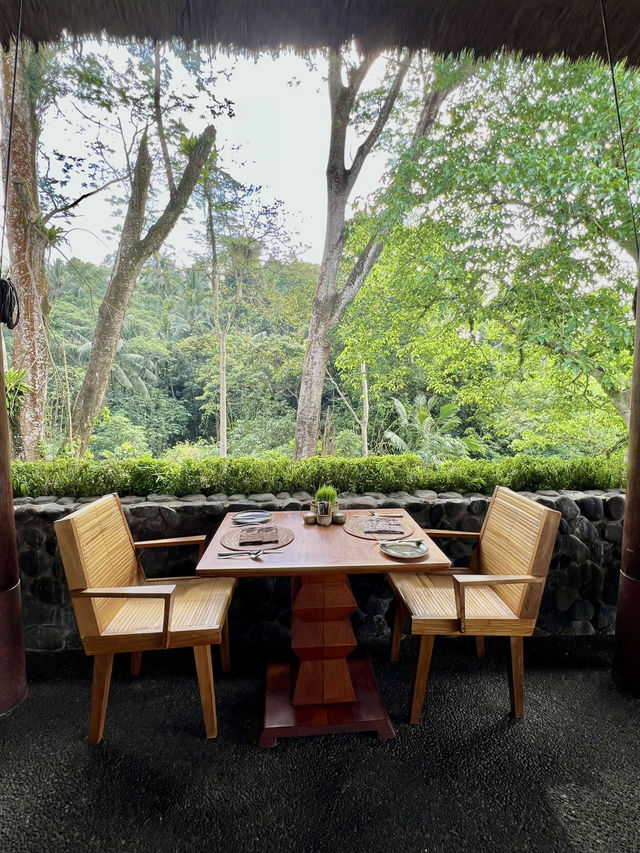 Breakfast buffet ที่โรงแรม Alila Ubud บาหลี