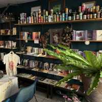 A BOOK with NO NAME ร้านหนังสือที่ชิกๆ ย่านสามเสน