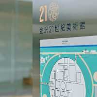 金沢のシンボル的存在、21世紀美術館 🏛️🌟