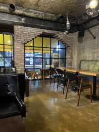 A:git cafe nearby mangwon station ,the best coffee
