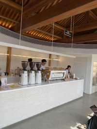 จิบกาแฟ % Arabica Baita Si — คาเฟ่ชิค วิวเจดีย์ 