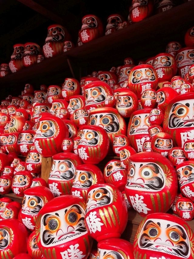 大阪郊區秘境一日遊，勝尾寺祈福 × 箕面瀑布森林漫步
