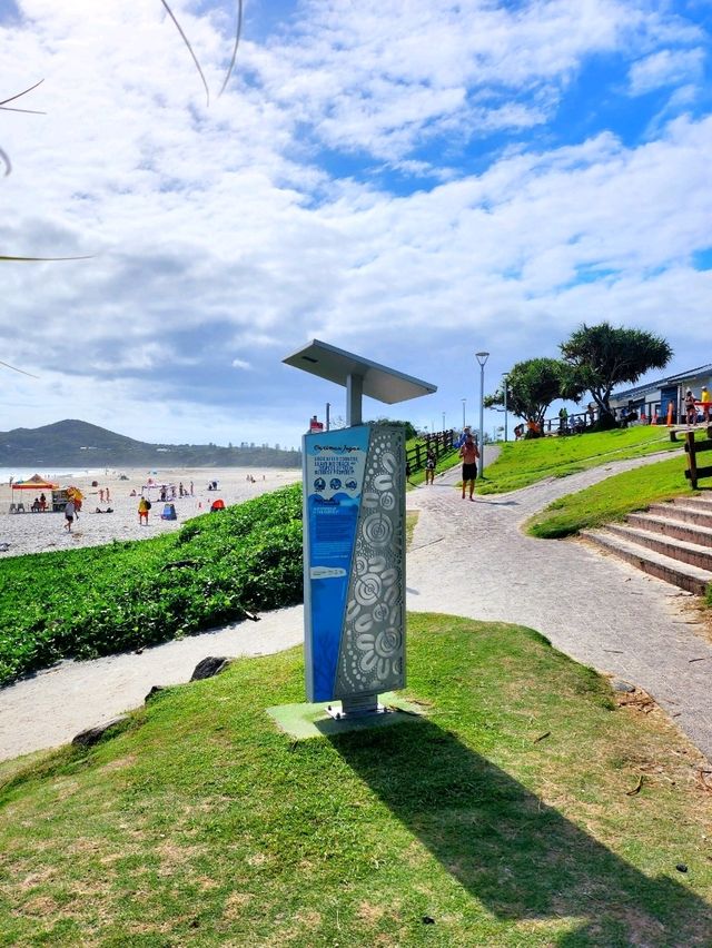 🇦🇺 Popular Beach in Byron Bay, Australia