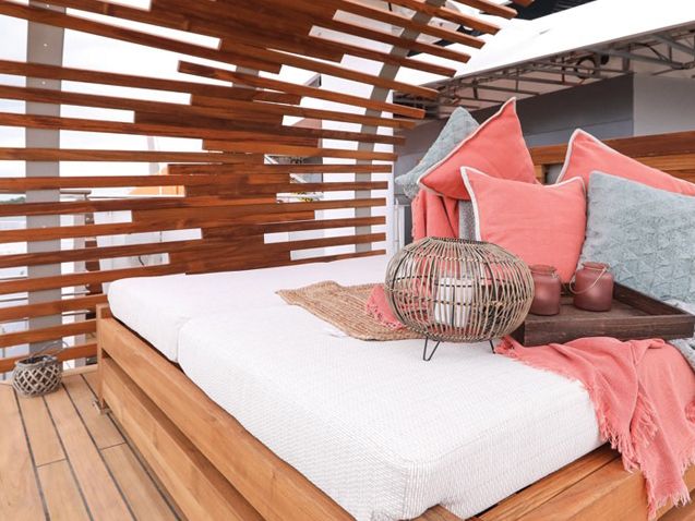🌿✨ CELEBRITY FLORA: The Most Luxe Way to Crash into a Volcanic Island! 🚢🌋