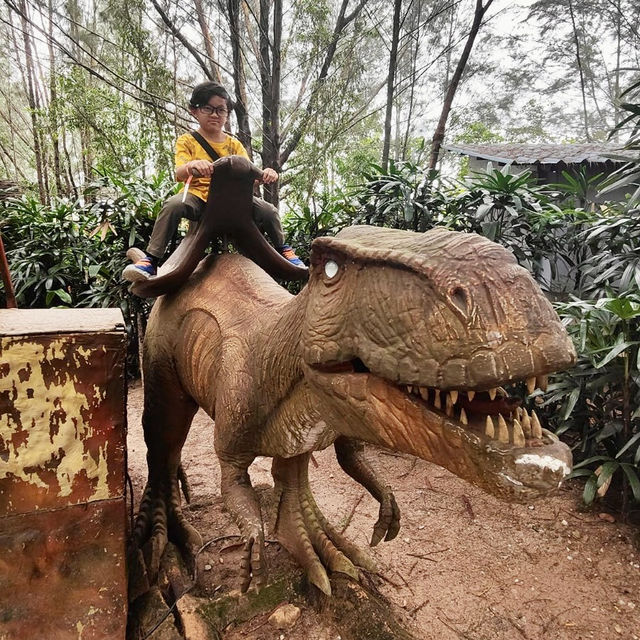 Prehistoric Adventure at Dino’s Gate, Batam