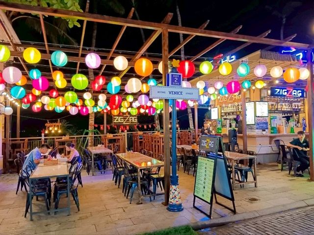 ตลาดสำหรับคนรักอาหาร Cho Dem Phu Quoc✨️