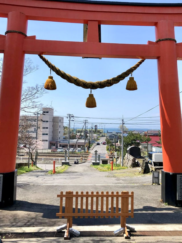 A Peaceful Walk Around Lake Tōya – Shrines, Cruises & Lakefront Feasts