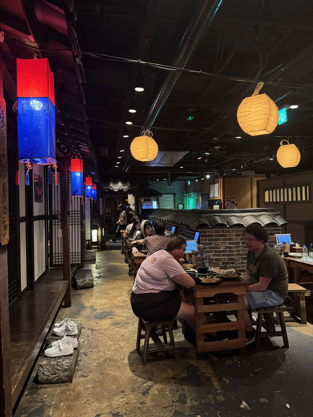 【韓国旅行】韓国ドラマの撮影地としても有名な 弘大の居酒屋