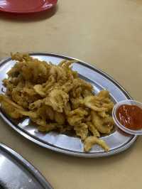 Locals’ fav seafood restaurant 