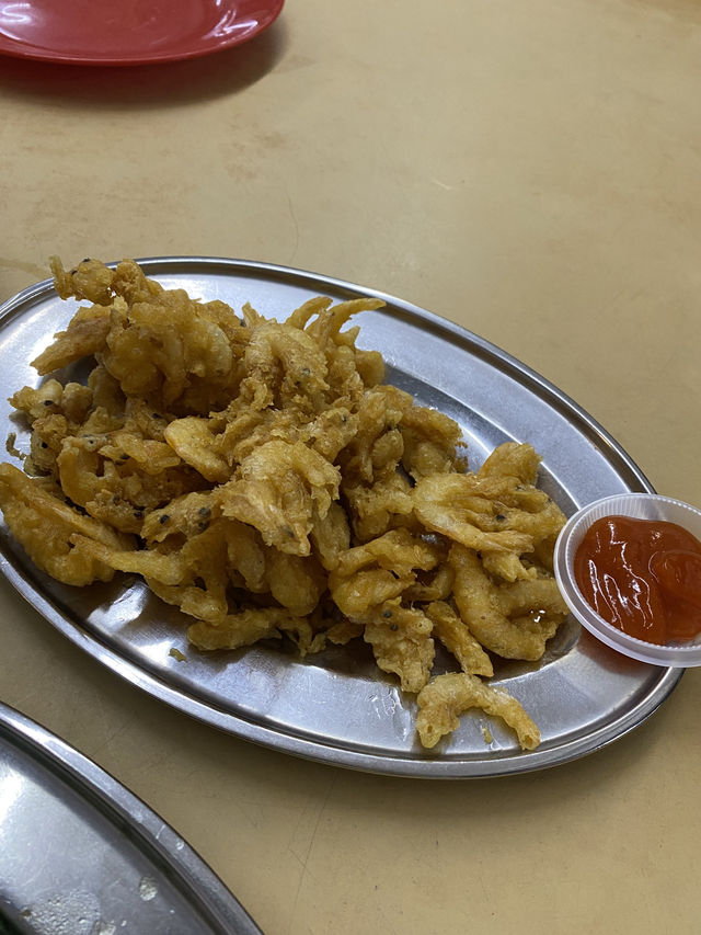 Locals’ fav seafood restaurant 