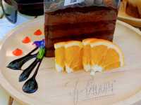 phuri cafe bowin ธีมเหมือนเป็นป่ากลางเมือง