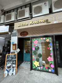 🌧️ 雨天療癒系｜澳門寵物友善小店 —— 芳堂 Little Kitchen 