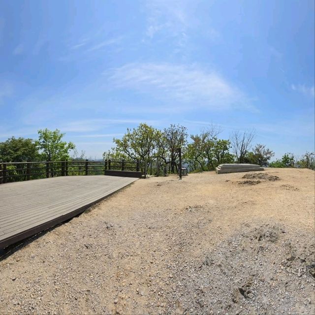 Climbing Wonjeoksan Peak