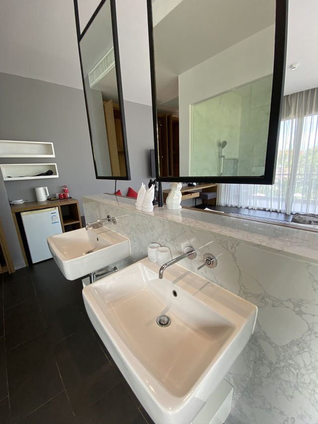 🖼️ The Gallery Hotel Nai Harn 
