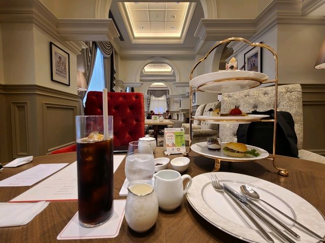 다카라즈카 호텔(Takarazuka Hotel) 라운지 르네상스 애프터눈티 데이트