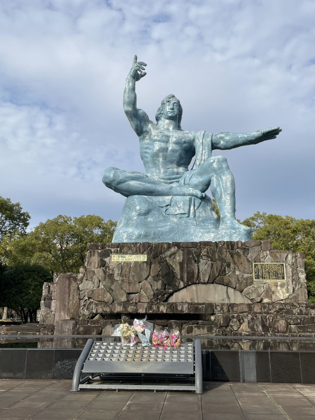 淚雨長崎市：歷史的沉思