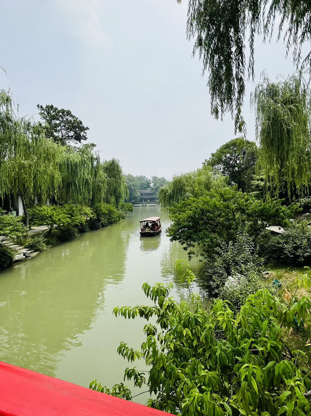 Where Water Meets Elegance: A Day at Slender West Lake