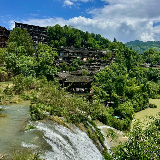 Tangible History and Natural Beauty in Furong Town 🌿
