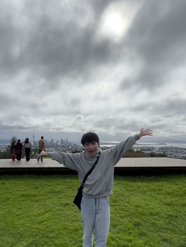 🏞️奧克蘭最高城市視角｜伊甸山 Mt Eden 🌋城市與火山的靜默對話