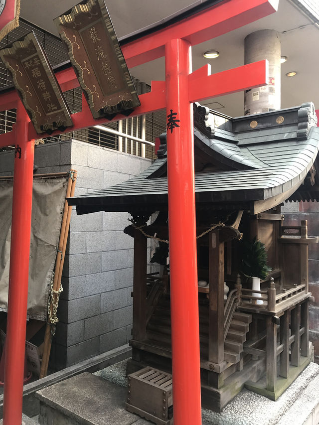 【東京田町 慶應大学三田キャンパスと慶應仲通り商店街】